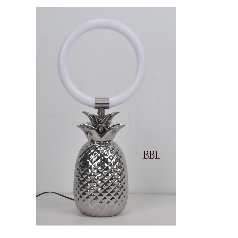 lampa LED stołowa z ceramiczną lamp ą ananasową i pierścieniem akrylowym