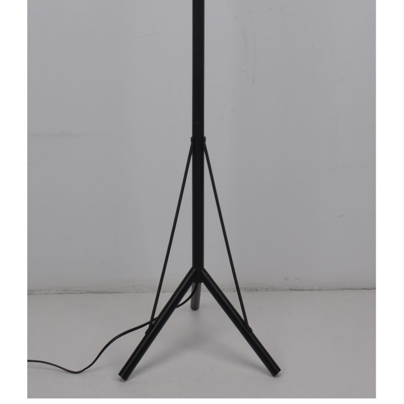 Lampa podłogowa z tkaniną