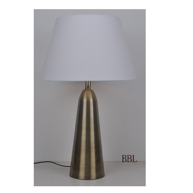 Lampa stołowa z stożkowym odcieniem tkaniny