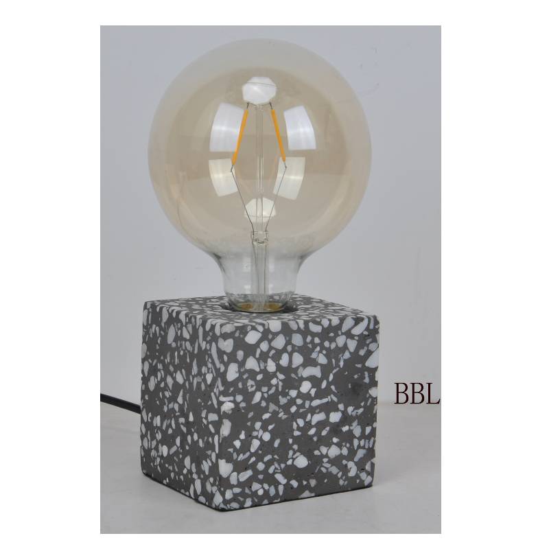 Naturalna betonowa lampa stołowa z kwadratową mozaiką